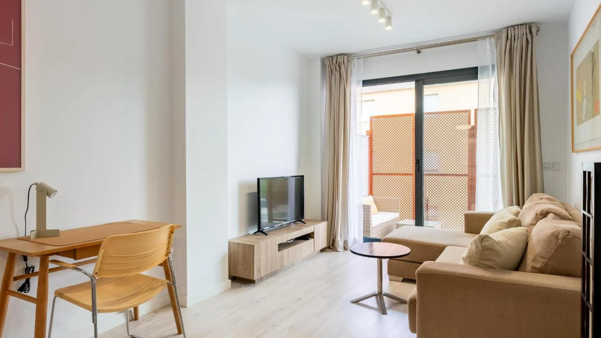 Holi-Rent Pobladores Camas 0*,
